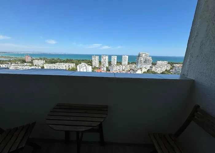 панорама лазур Lejlighed Burgas City